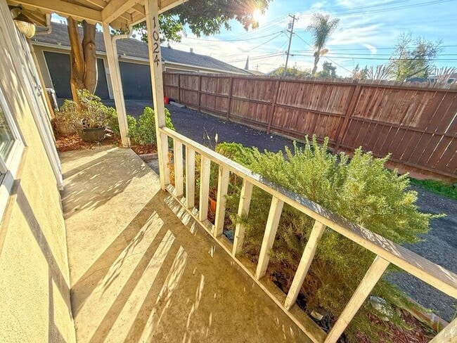 Building Photo - 1024 Luther Ave