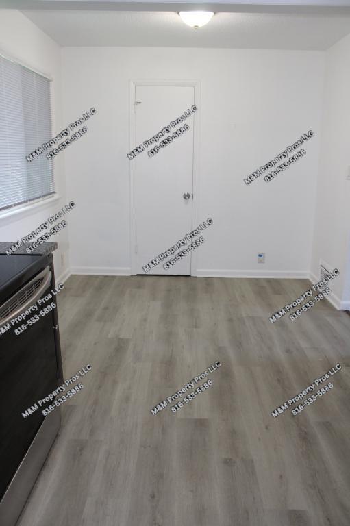 Building Photo - 3311 Freeman Ave