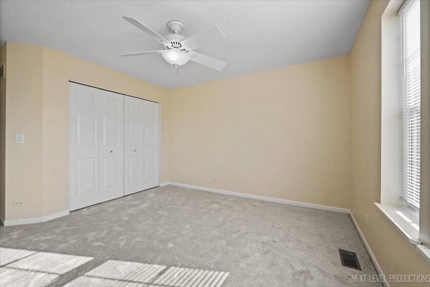 Building Photo - 438 W Meadow Mist Ln