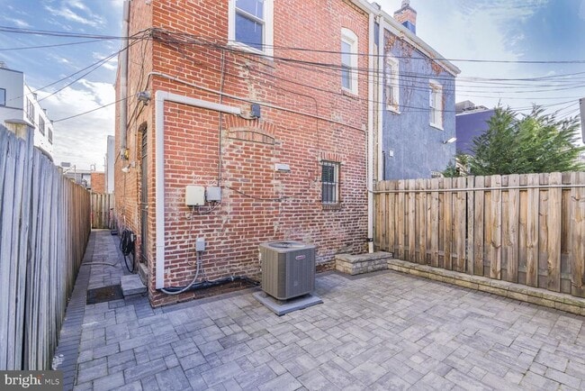Building Photo - 1246 Wylie St NE