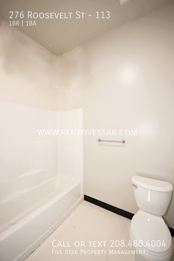 Building Photo - 276 Roosevelt St