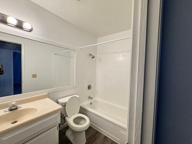 Building Photo - 7442 Tierra Way