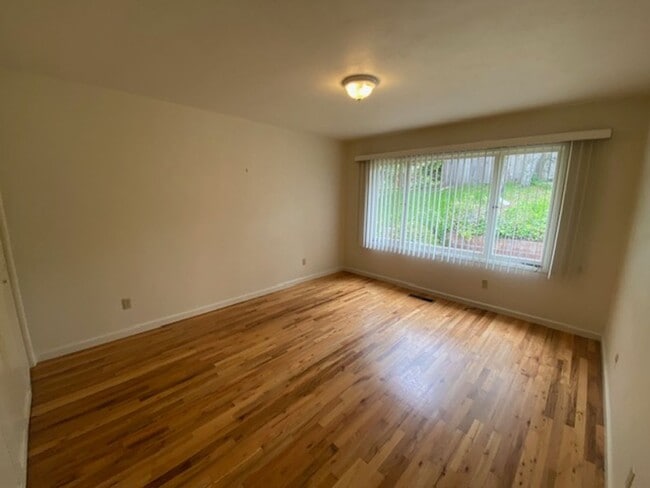 Building Photo - 3093 Hermitage Rd