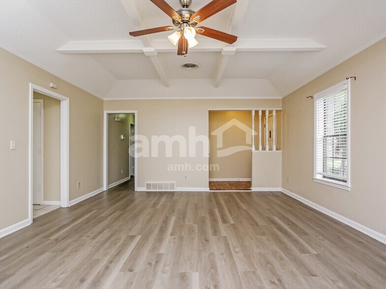 Building Photo - 3831 Innsbrook Dr