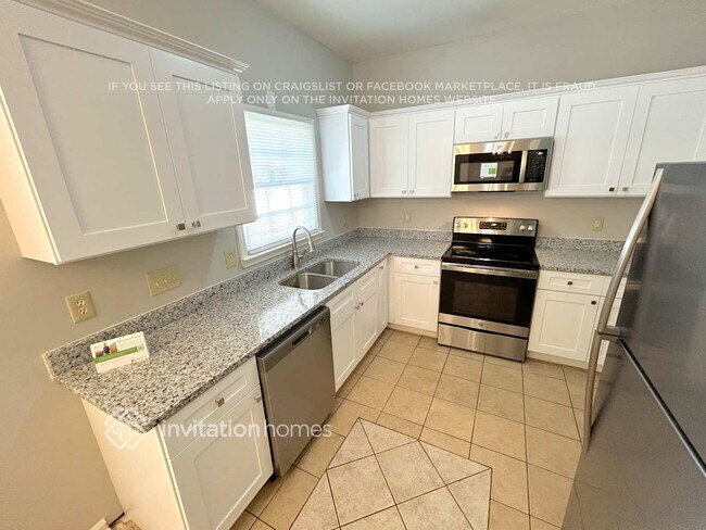 Building Photo - 7505 Axis Ct