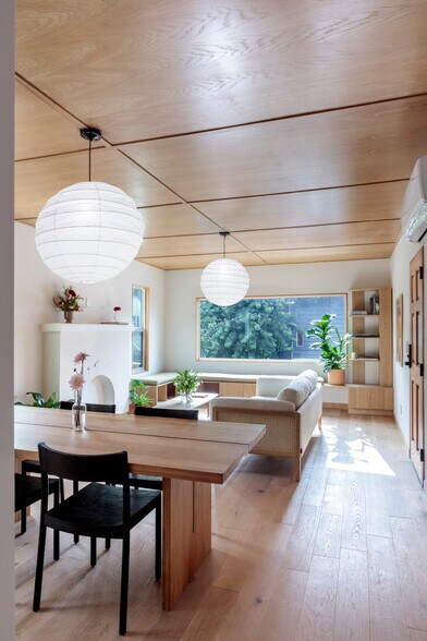 Building Photo - 3361 Hamilton Way