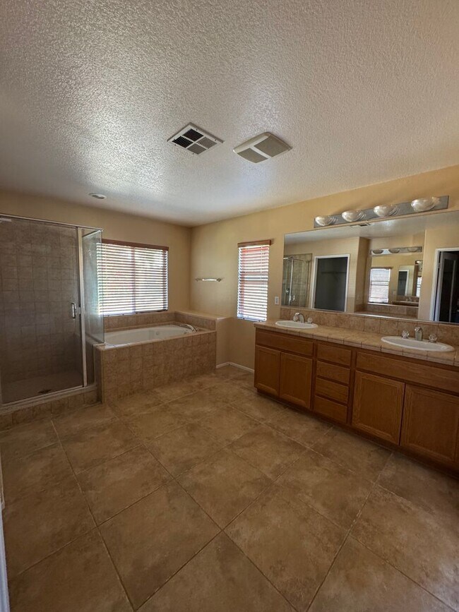 Building Photo - MOVE-IN SPECIAL!! Welcome to Your New Home...