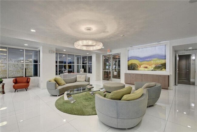 Building Photo - 1900 Barton Springs Rd