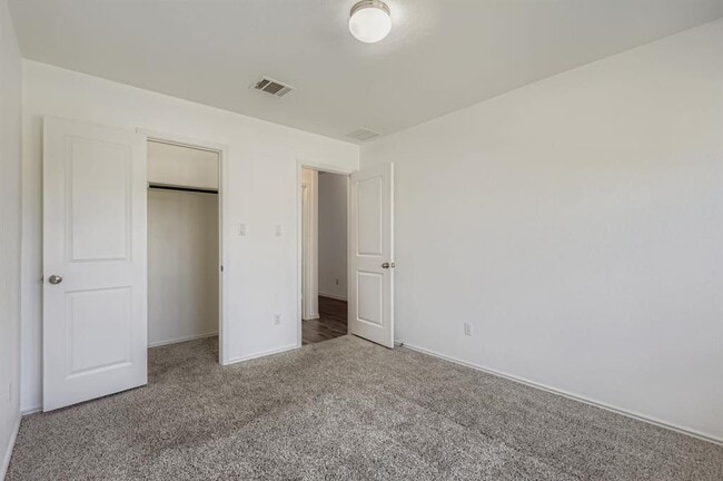 Building Photo - 128 Concho Brook Bnd