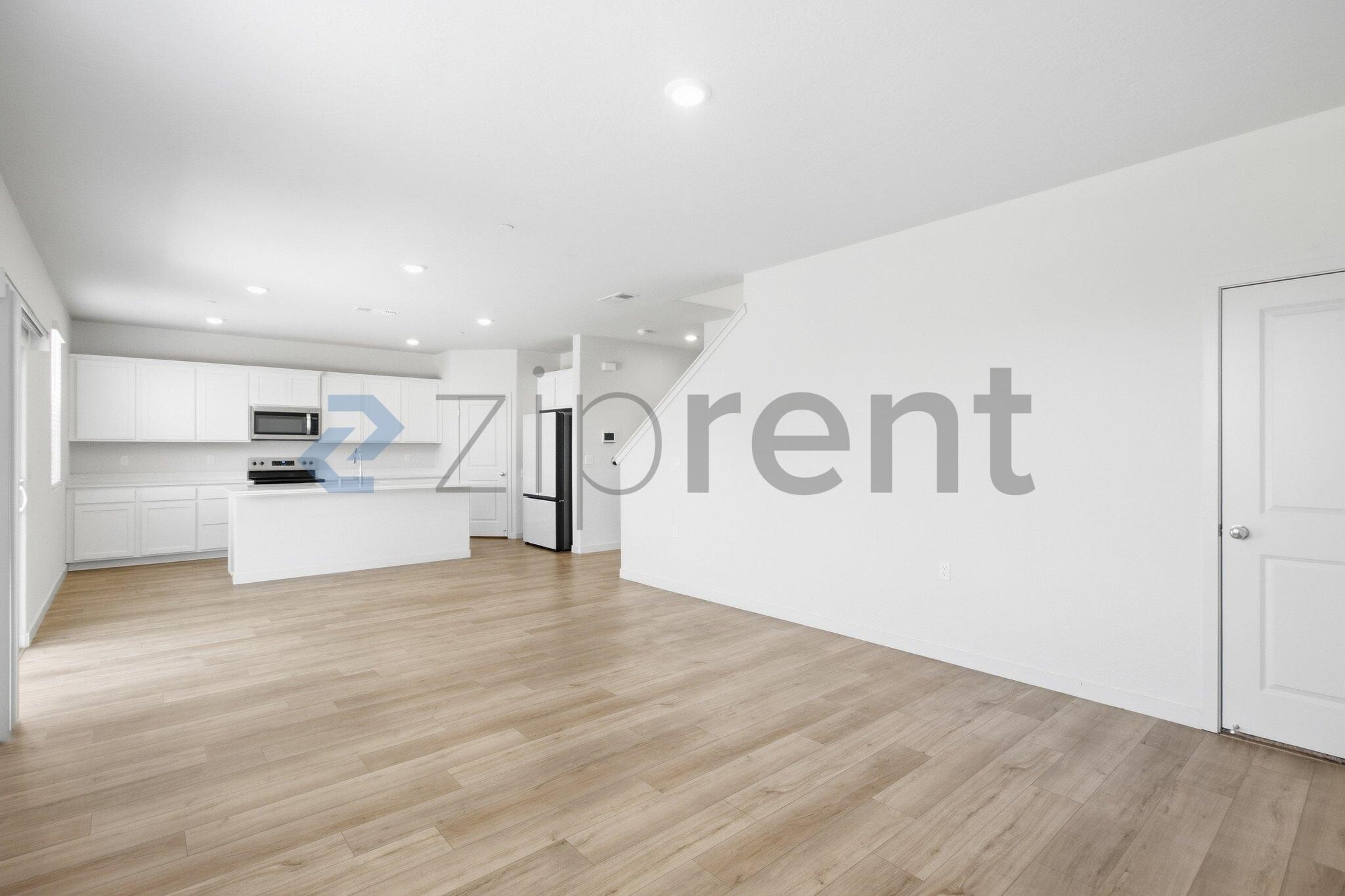 Building Photo - Unit