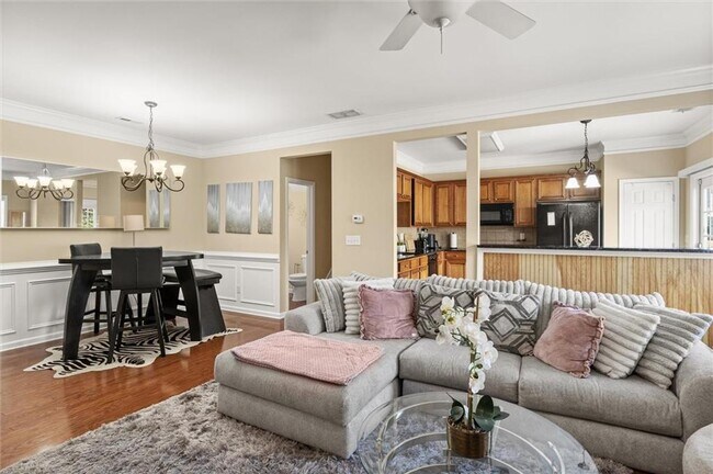 Building Photo - 513 Constellation Overlook SW