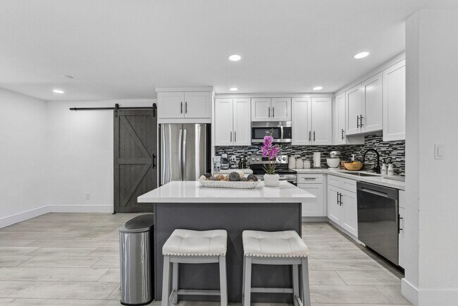 Building Photo - 830 NE 59th Ct