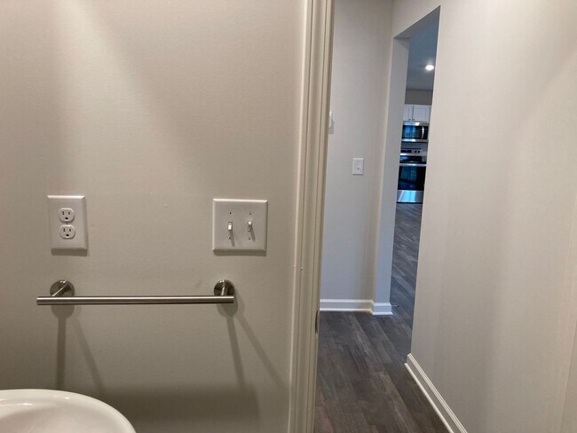 Building Photo - New & Improved Price!