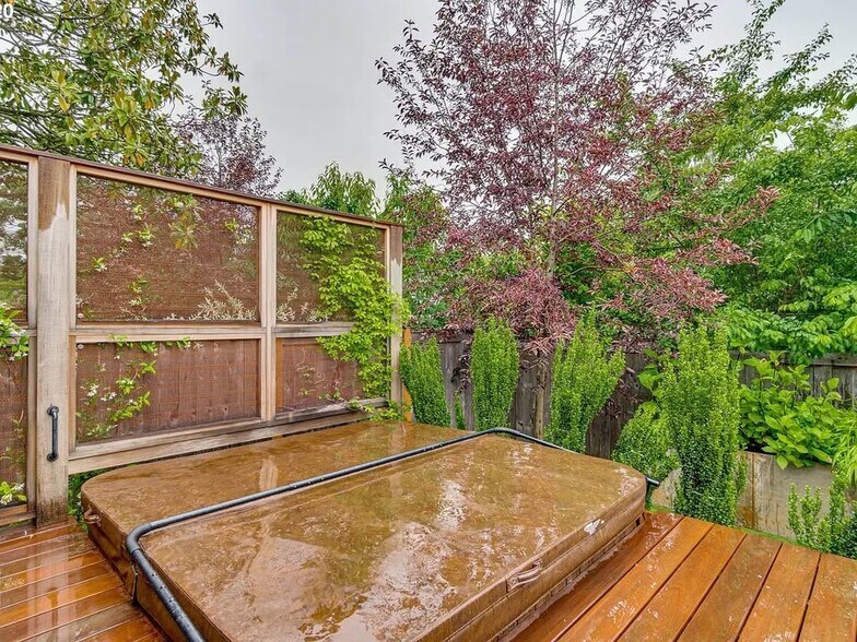 Building Photo - 2518 SE 58th Ave