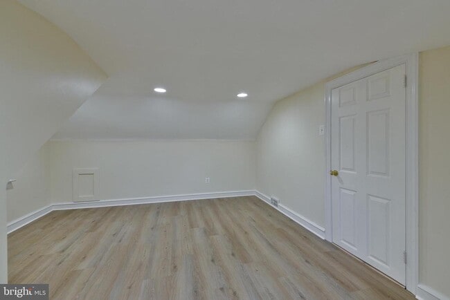 Building Photo - 8106 Cadwalader Ave