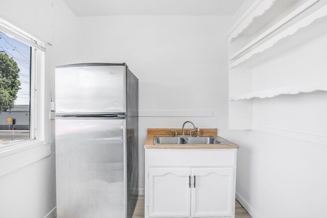 Building Photo - 5251 Main St