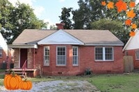 Building Photo - 2- Bedroom Bungalow Beauty