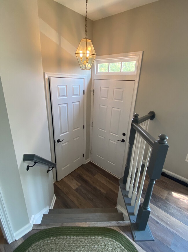 Building Photo - 754 Pine Drift Dr