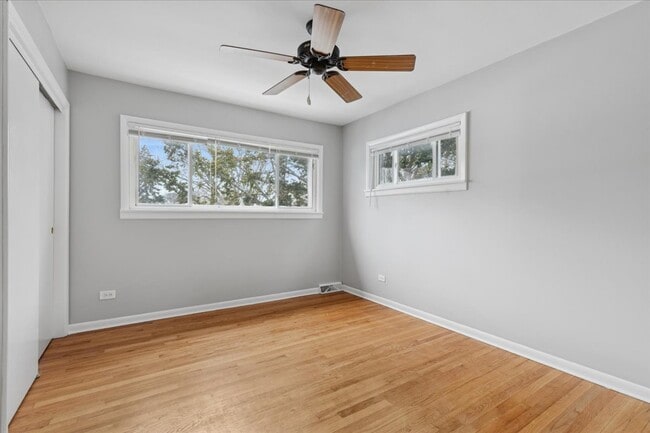 Building Photo - 1614 Main St