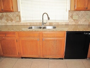 Building Photo - 2526 Doverglen Dr