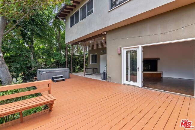 Building Photo - 13463 Rand Dr