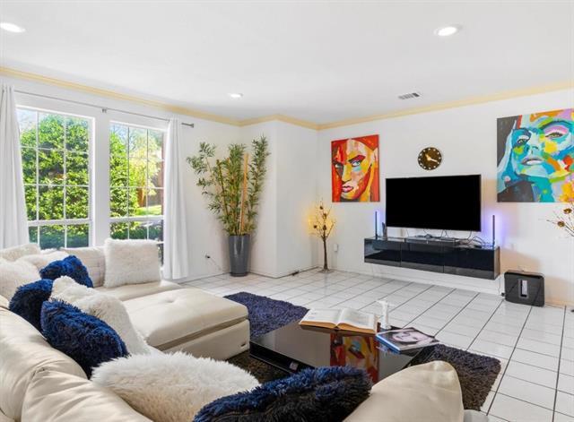 Building Photo - 2116 Houlton Ln