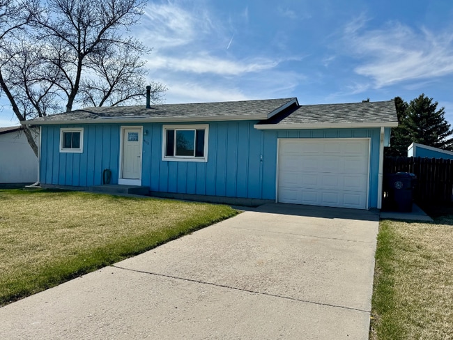 Building Photo - 4512 Pierce Ave