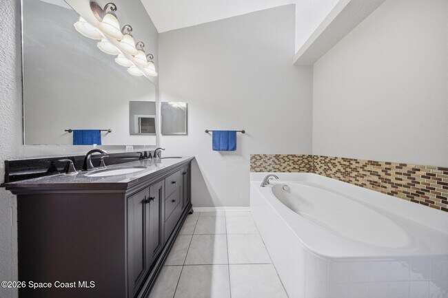 Building Photo - 1116 Myrtle Lake View Dr