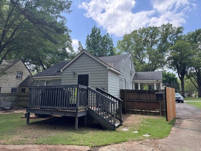 Building Photo - 24 S Alicia Dr