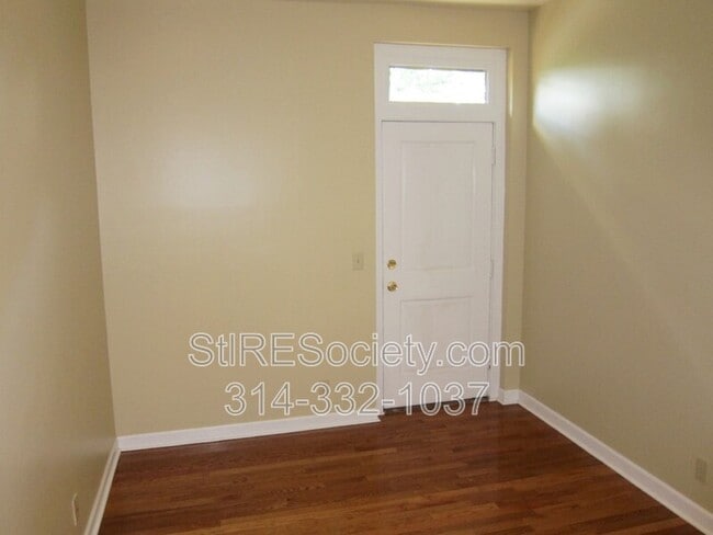 Building Photo - 3827 Shenandoah Ave