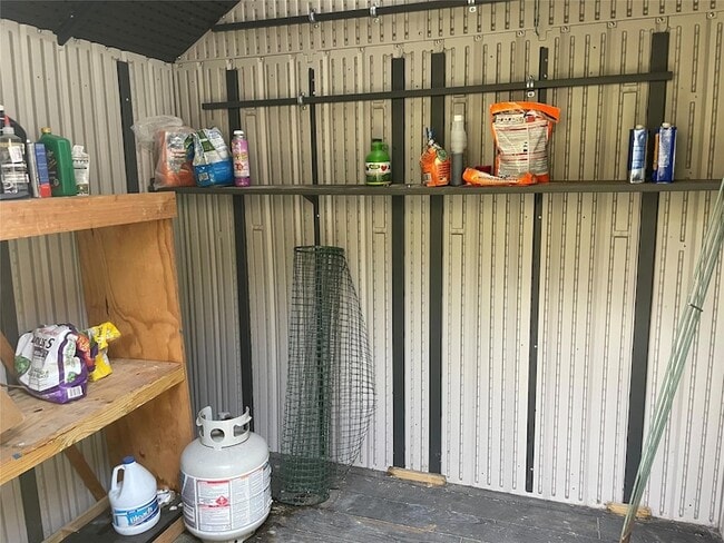 Building Photo - 3517 Bronco Bend Loop