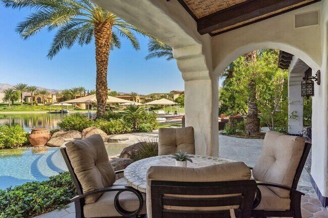 Building Photo - 83290 S Bay Dr