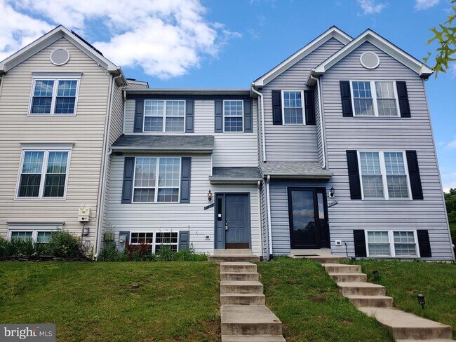 Building Photo - 2448 Winding Ridge Rd
