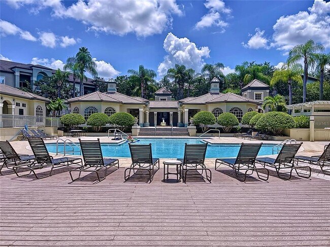 Building Photo - 704 Seagate Dr