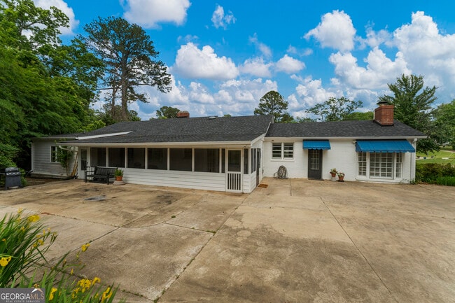 Building Photo - 603 Piney Woods Dr