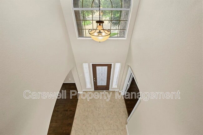 Building Photo - 10907 Lombardia Ct