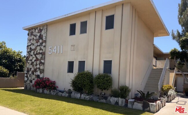 Building Photo - 5411 S Centinela Ave