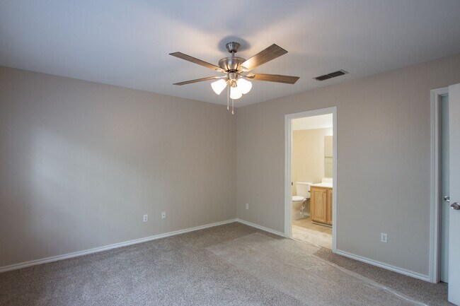 Building Photo - 5716 Bostick Dr