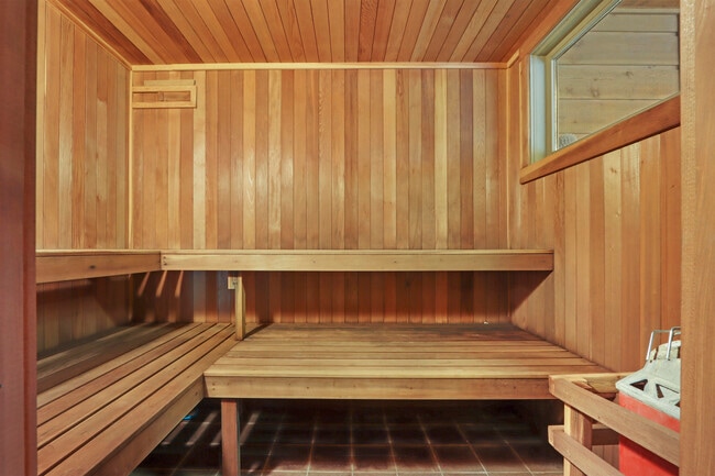 Building Photo - 6147 Taylor Ave