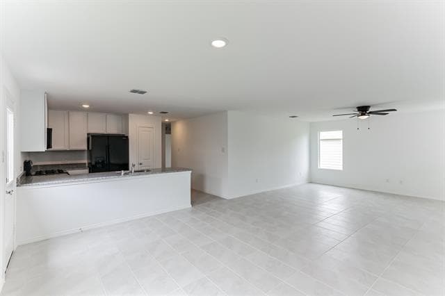 Building Photo - 9781 Skyhawk Ave