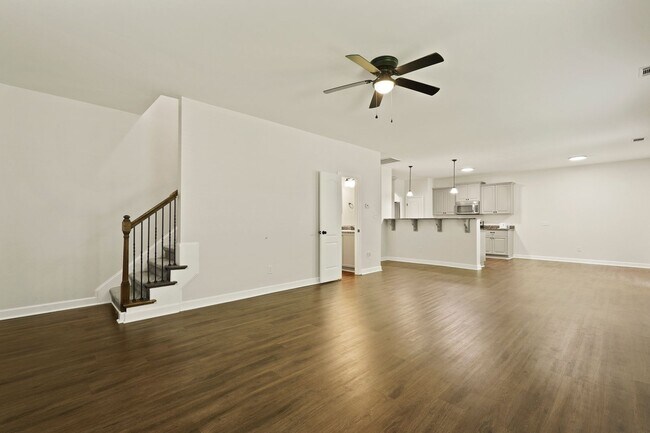 Building Photo - Spacious 4 Bedroom Home With Plenty of Space to Enjoy and Resort-style Amenities in Belmont Glen
