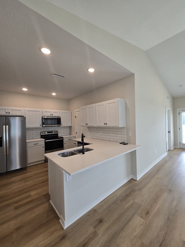 Building Photo - 12195 Fennec