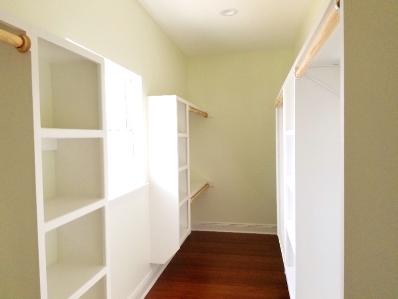 Building Photo - 8428 Colonel Dr