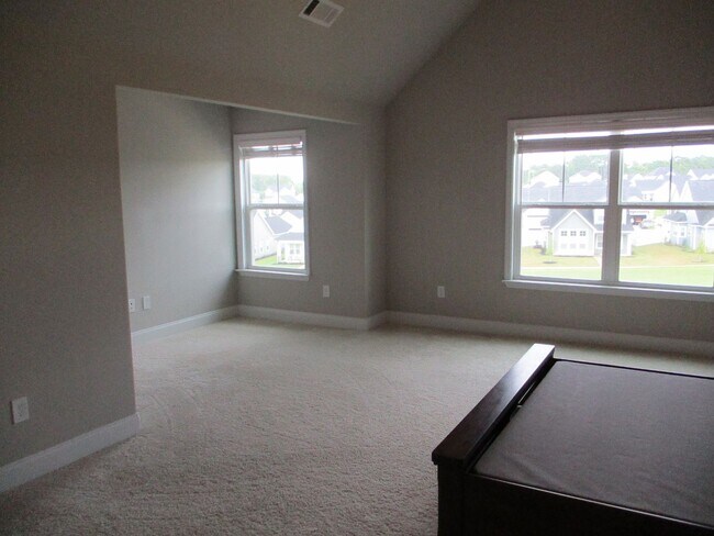 Building Photo - Beautiful Columbia County Home