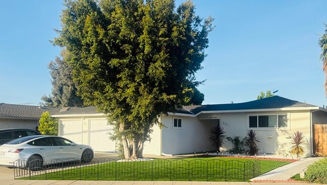 Building Photo - 844 Doyle Rd