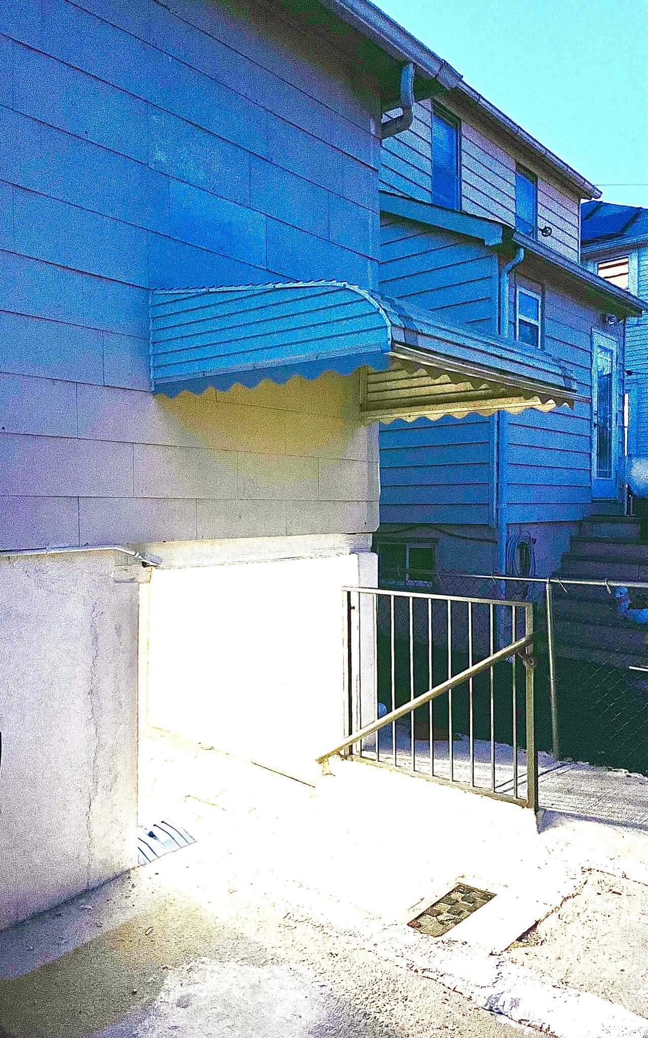 Rear entrance - 188 Palisade Ave