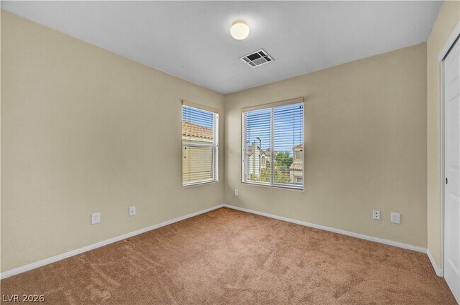 Building Photo - 12052 Hathaway Pines Dr