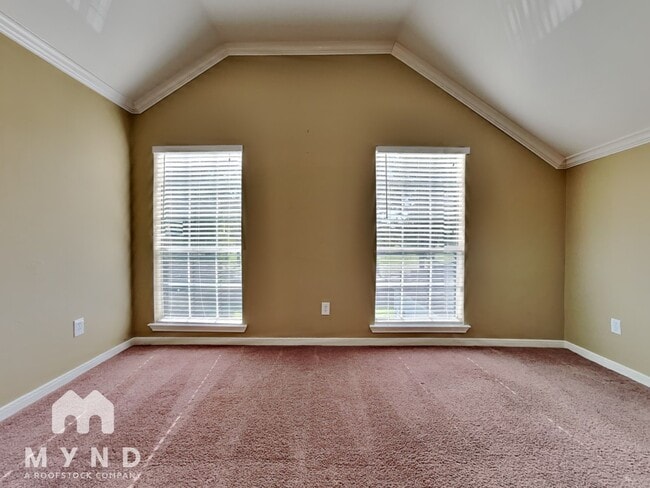 Building Photo - 2219 Garden Terrace Dr