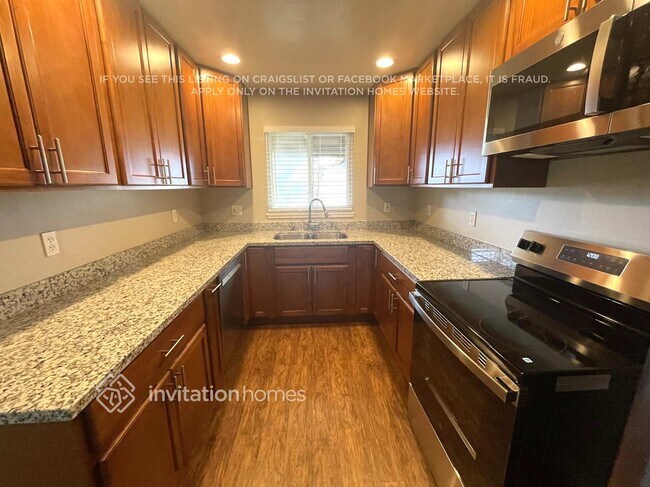 Building Photo - 231 N West St