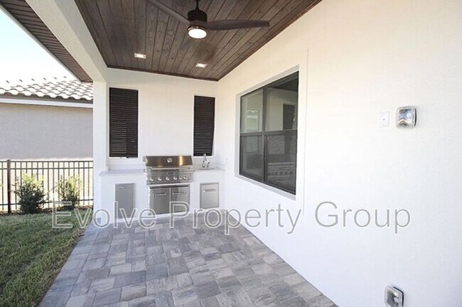 Building Photo - 20 Del Palma Dr